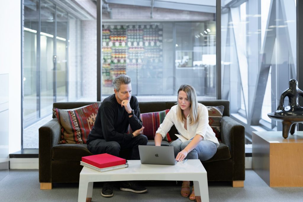 Buyer and seller real estate agency checklist.